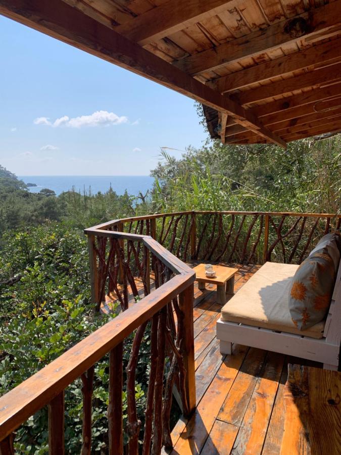 Bamboo Bungalow With Sea View In Kabak Bay, Oeluedeniz Fethiye Exterior photo